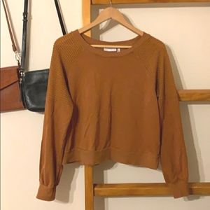 Mustard sweater 🧡